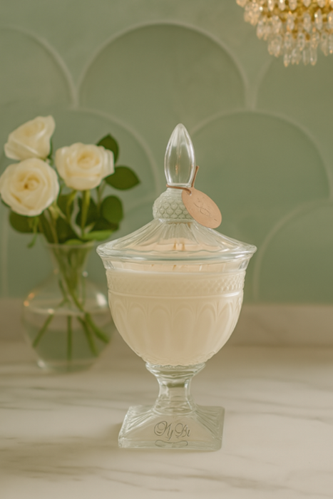 Her Majesty Clear Collection